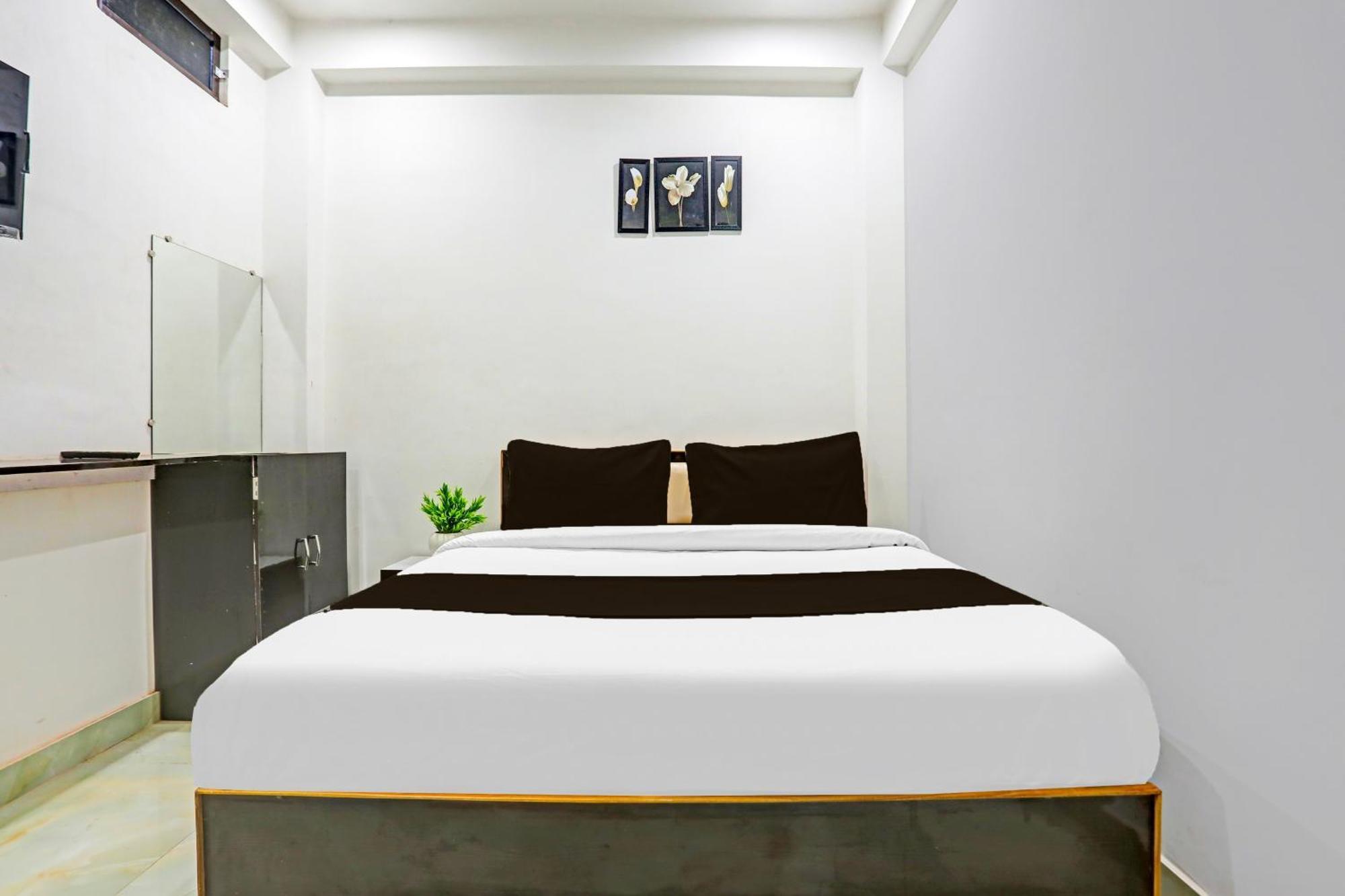 Hotel O The Maruti Paying Guest House Benares Buitenkant foto