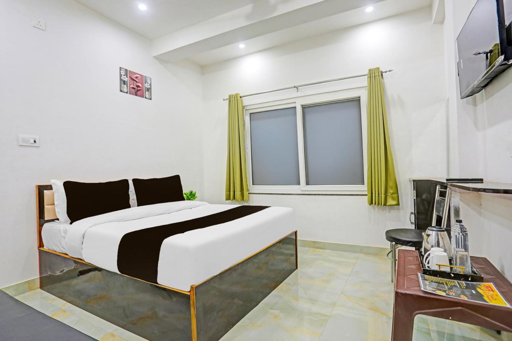 Hotel O The Maruti Paying Guest House Benares Buitenkant foto