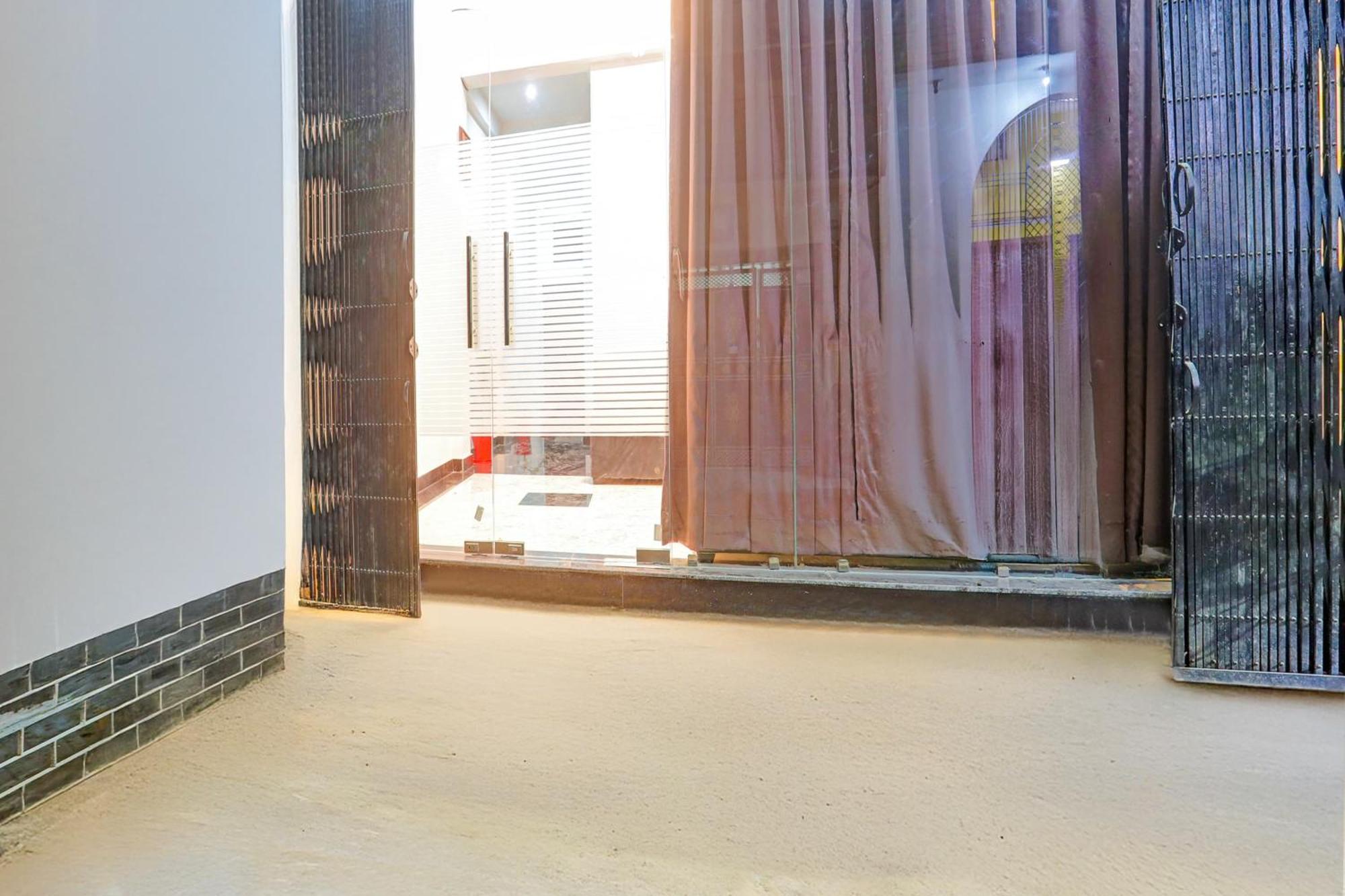 Hotel O The Maruti Paying Guest House Benares Buitenkant foto