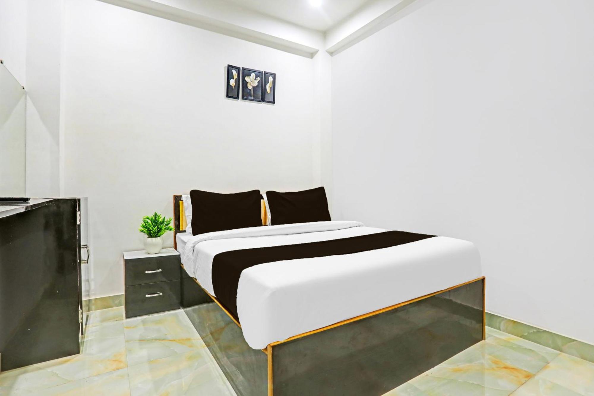Hotel O The Maruti Paying Guest House Benares Buitenkant foto